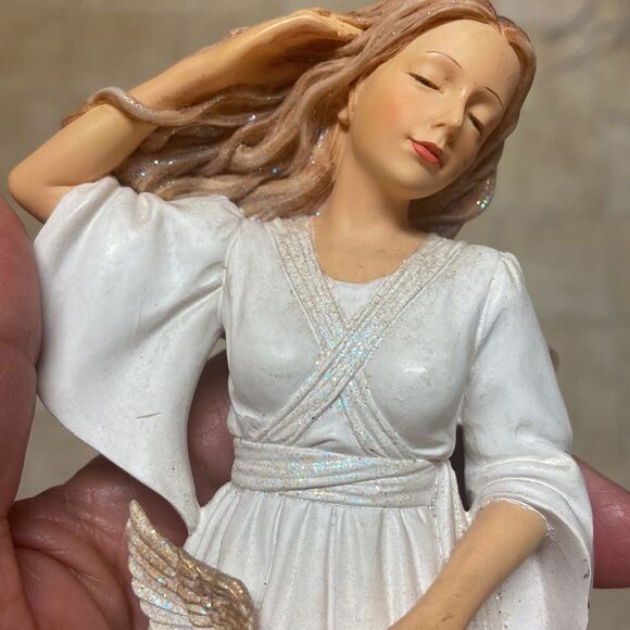 Christmas Figured Ceramic Decreed Angel 😇 - Picture 3 of 10